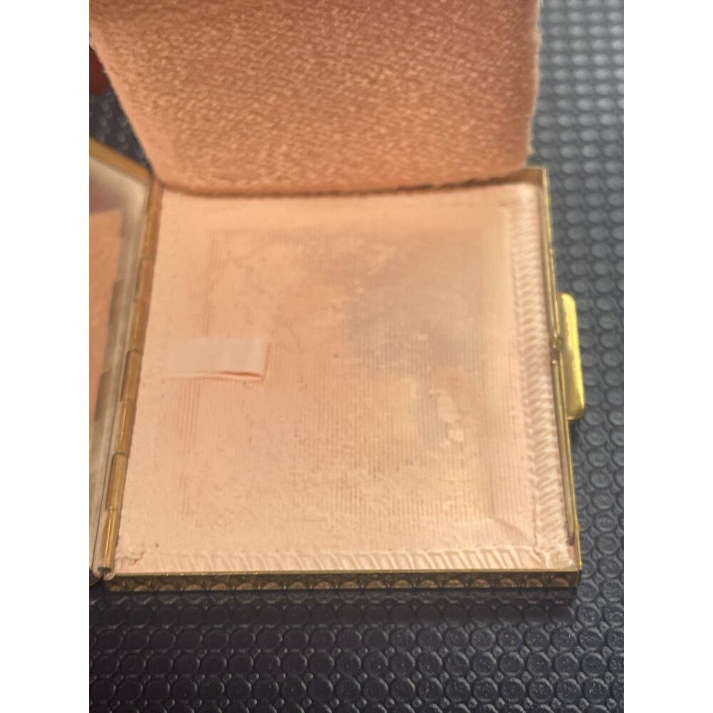 RARE Vintage 50s Confetti Lucite Powder Compact, Field Lighter & Cig Case BOXED - Picture 5 of 14